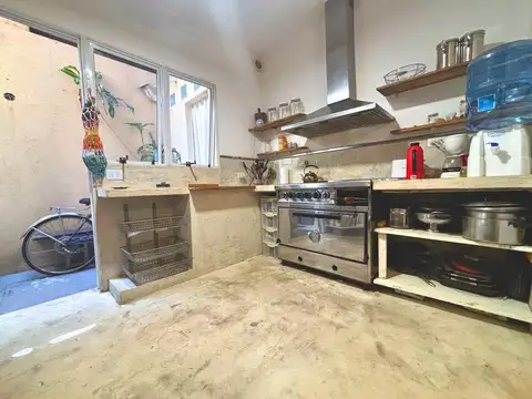 Casa 6 ambientes con 3 baños