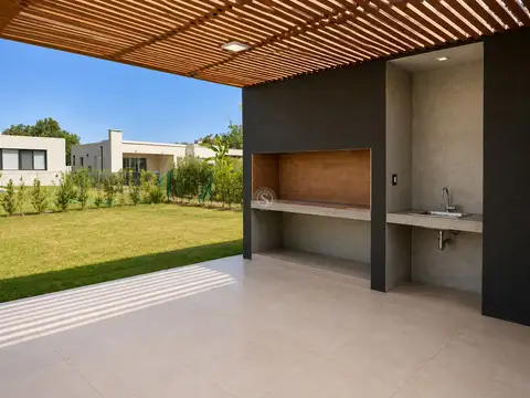 Casa 4 ambientes con 3 baños