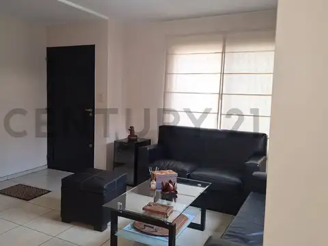 Gimenez 1200, Piso 0