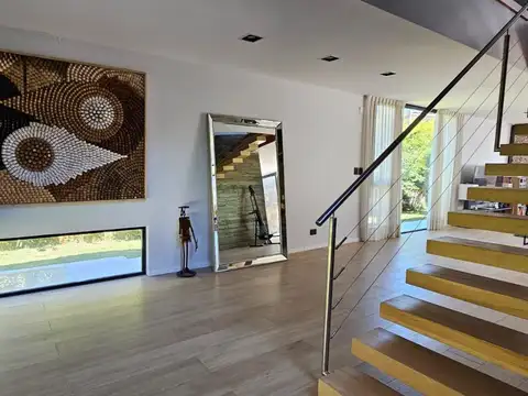 Venta de casa gerencial en Barrio Privado Sauces del Limay, Neuquén capital