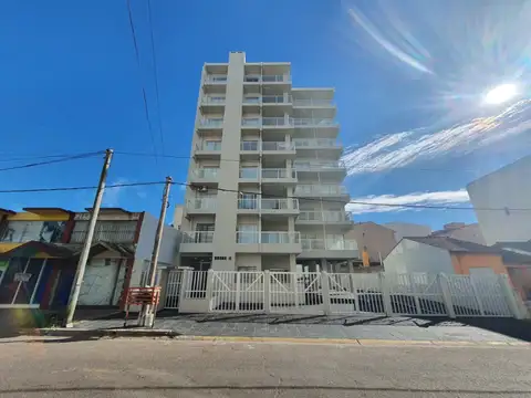 Drumond 100, Piso 7