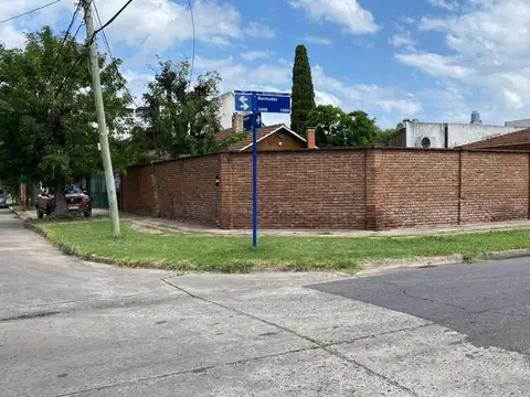 Casa en Venta con 5 cocheras
