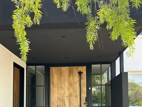 Casa en Alquiler al Norte
