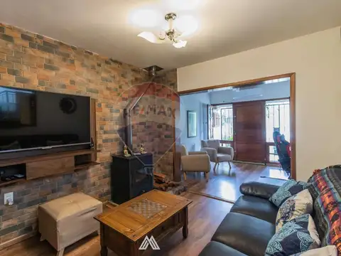 Venta casa  3 dorm 2 baños jardin gge y servicio 