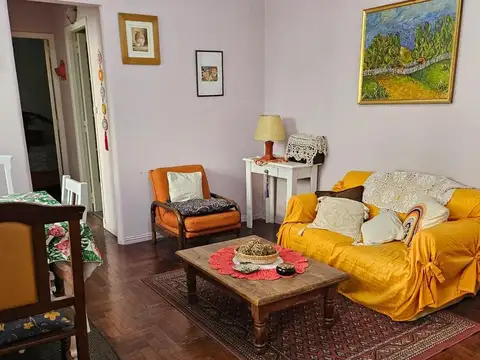 Piedras 1000, Piso 2