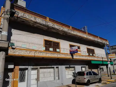 Lisandro De La Torre 427 , Piso 1