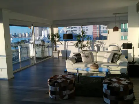 Departamento en Venta de 6 dormitorios