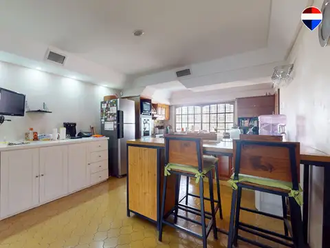 Casa 5 ambientes con 3 baños