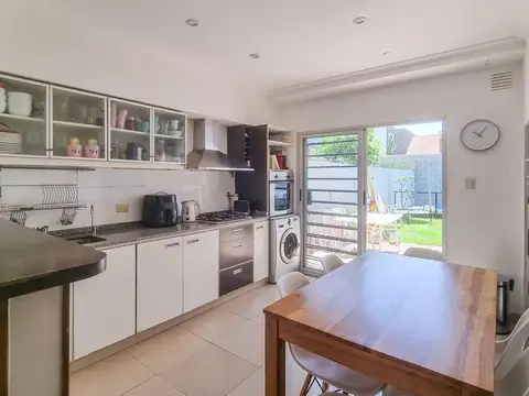 Venta PH Olivos 5 Amb Cochera Pileta Playroom