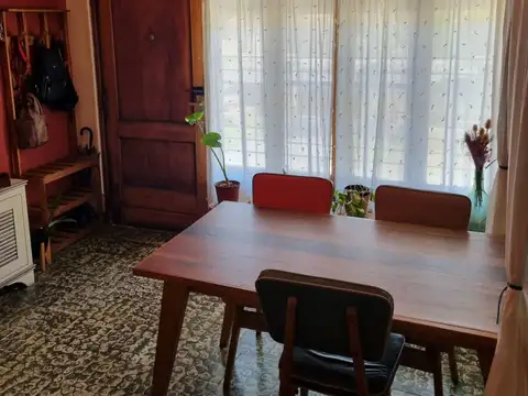 Depto Tipo Casa en Alquiler en Villa Santos Tesei, $ 650.000