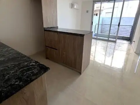 Villegas 2400, Piso 1