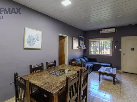 Venta casa 3 Amb Jardin Quincho Lote Propio
