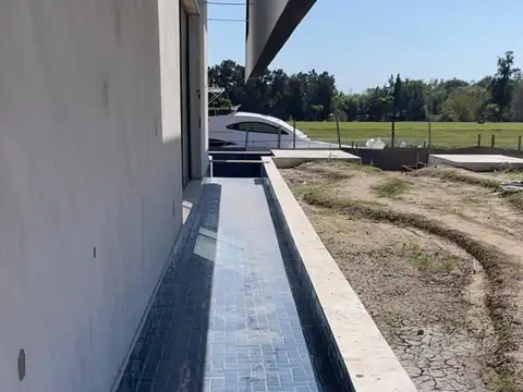 Casa en Alquiler A Estrenar