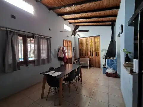 Castilla La Nueva 300, Piso 0