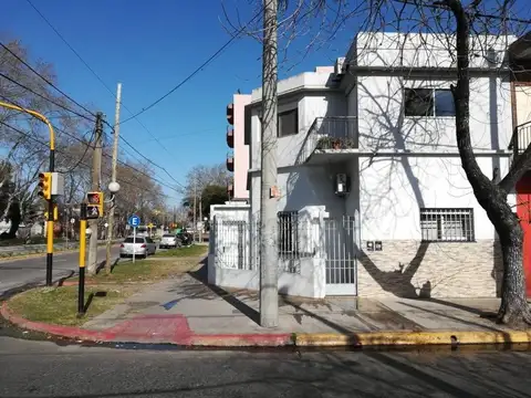 CASA EN ALQUILER ZÁRATE
