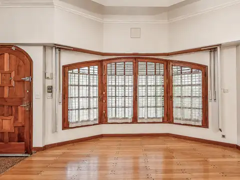 Casa en Venta en Versalles, USD 520.000