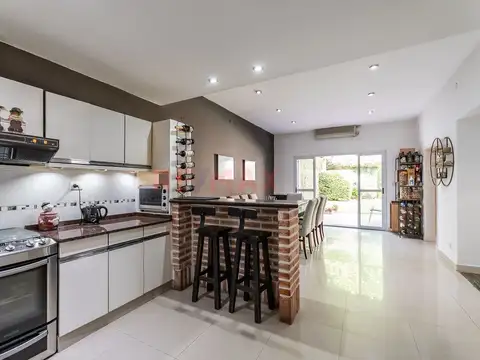 Casa en Venta al Oeste