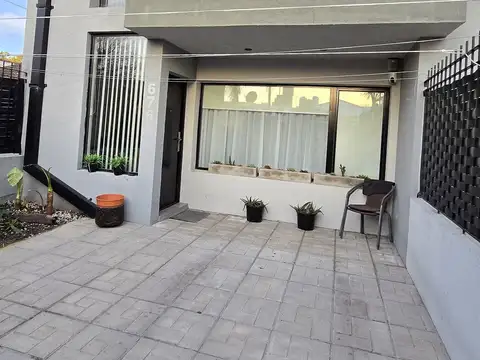 Depto Tipo Casa en Venta de 5 ambientes