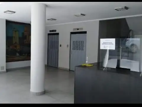 Oficina en Venta al Este