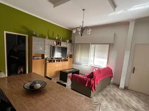 Depto Tipo Casa en Venta de 4 ambientes