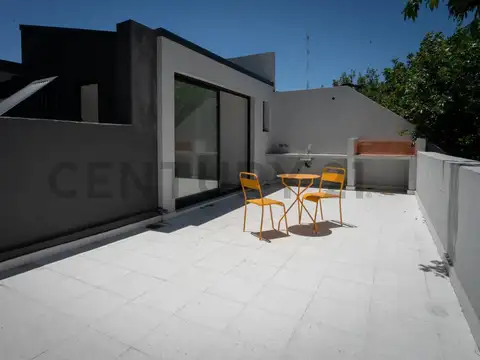 VENTA PH 4 AMBIENTES LUMINOSO