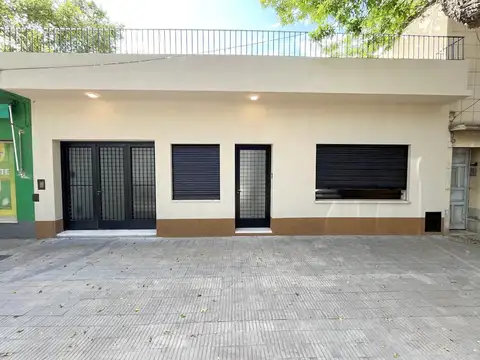 Alquiler Casa uso profesional/institucional. Altura Av. Pellegrini 3900
