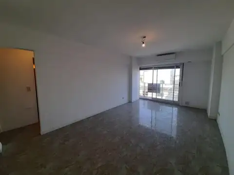 3 Amb Impecable Frente Balcón A/A