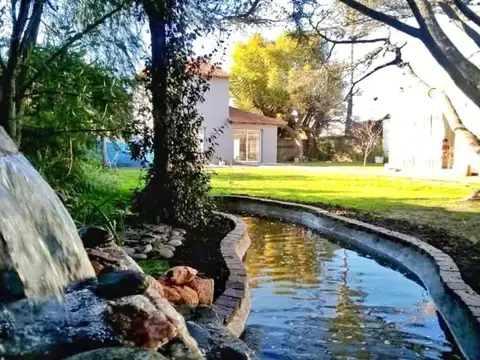 Casa nueva 2 ambientes amplios y luminosos 330m2 de parque