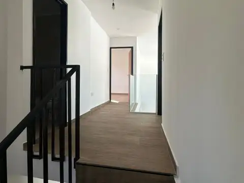 DUPLEX ESQUINA 3 AMBIENTES ESTRENAR CALIDAD SIN EXPENSAS AMPLIO FONDO