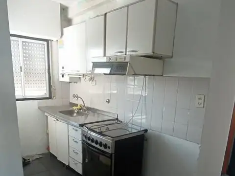 Vuelta de Obligado 4851 2º de escalera