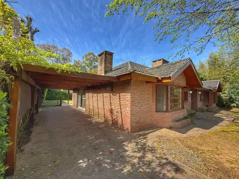 Casa 5 ambientes con 3 baños