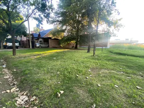 Terreno en Venta 23  mts Fondo