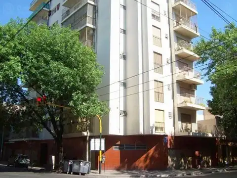 ALQUILER 2 Ambientes - Balcón Francés - Brandsen 500,  Boca