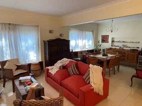 Venta casa de 5 ambientes - La Lucila