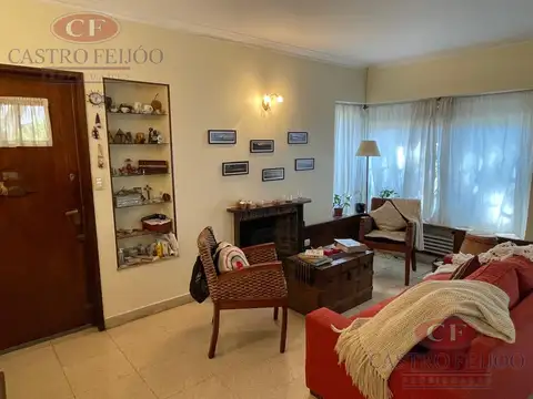 Casa 5 ambientes con 1 baño
