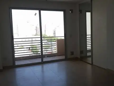 Departamento en Alquiler en Villa Pueyrredon, $ 450.000