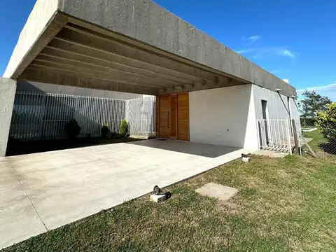 Casa de 3 dormitorios con piscina en barrio privado La Rinconada, Ibarlucea