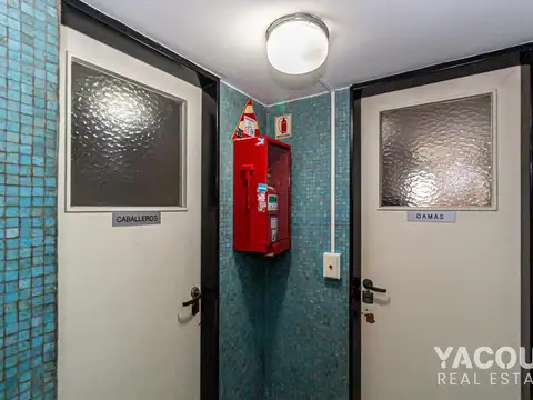 Oficina 5 ambientes con 3 baños