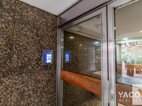 Avenida Córdoba e/ Paraná y Montevideo