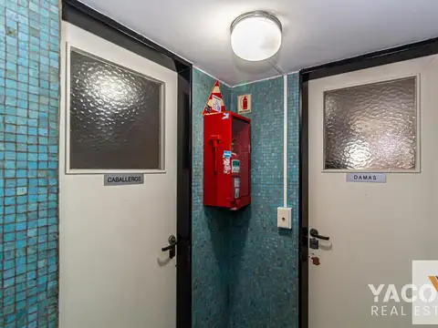 Oficina 5 ambientes con 3 baños