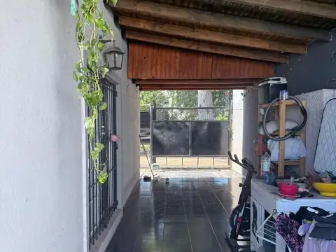 Casa en Venta en Gonzalez Catan, USD 40.000