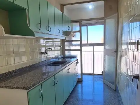 Departamento en Alquiler en Floresta, $ 790.000
