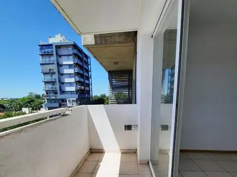 Amplio Monoambiente en Venta en Ituzaingo 123 - Rosario