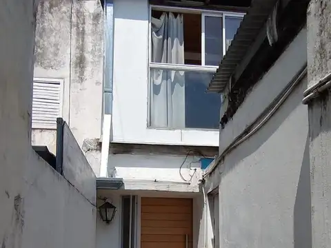 Depto Tipo Casa en Alquiler de 3 ambientes