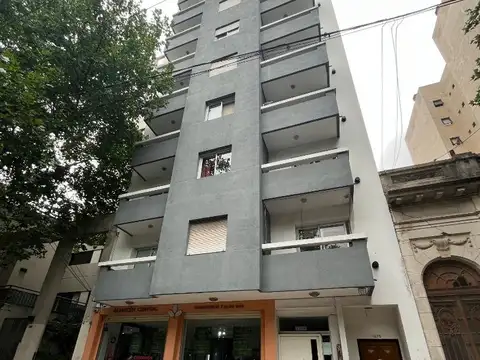 Monoambiente, 4to piso contrafrente con balcón