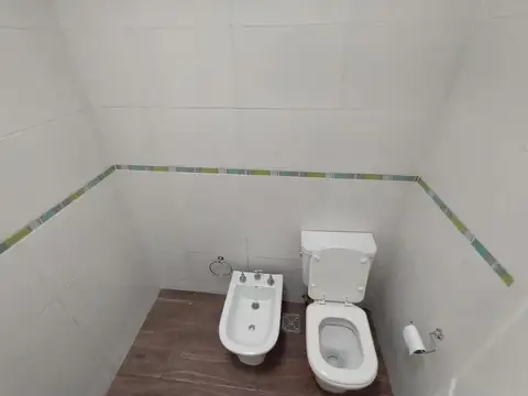 Depto Tipo Casa en Venta con 1 cocheras