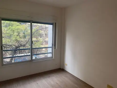 Alquiler de Departamento 3 AMBIENTES con cochera en Almagro, Capital Federal