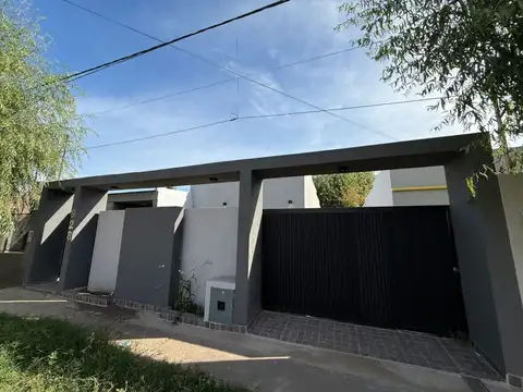 Casa - Venta - Argentina, Lobos - Mitre 900