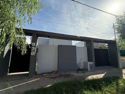 Mitre 900