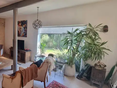 Casa en Alquiler en William Morris, $ 1.400.000